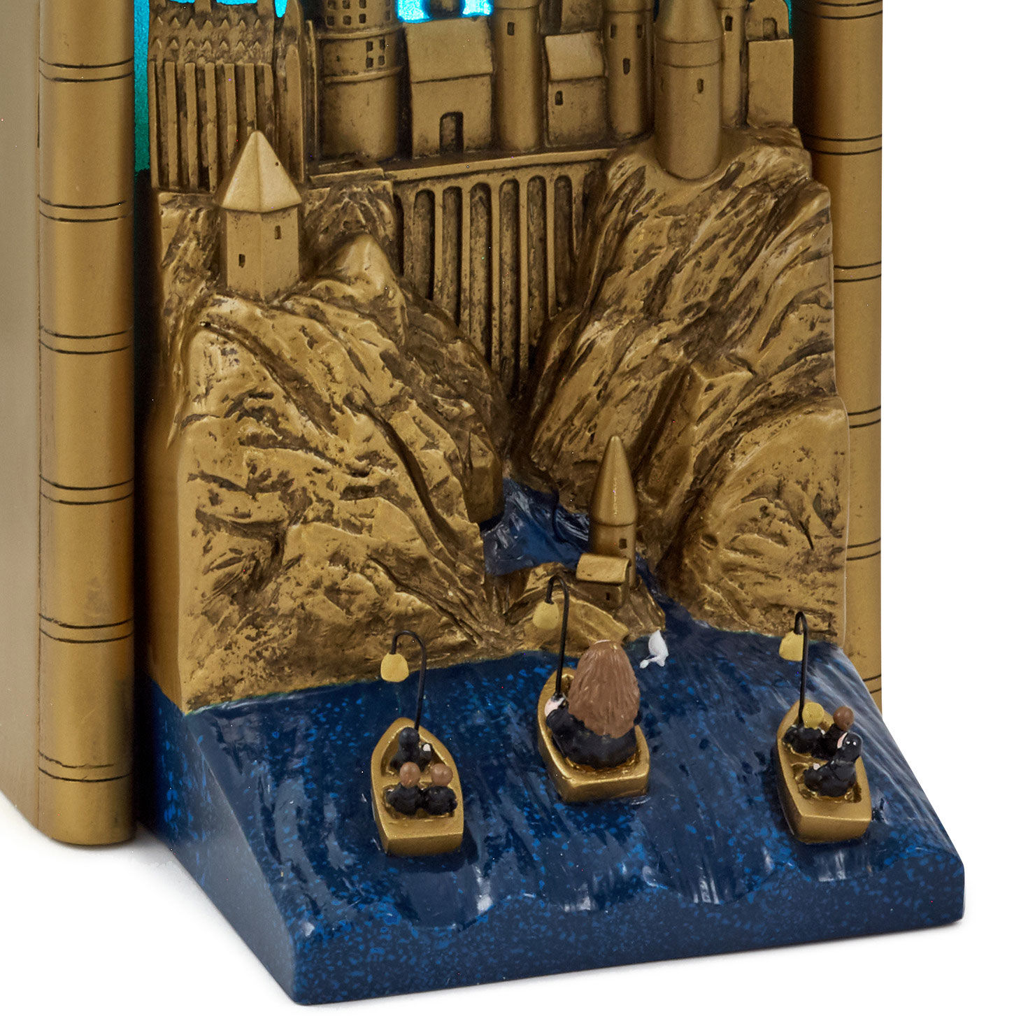 1860-harry-potter-hogwarts-light-up-bookshelf-decoration-9-1--5.jpg Harry Potter™ Hogwarts™ Light-Up Bookshelf Decoration, 9.1"