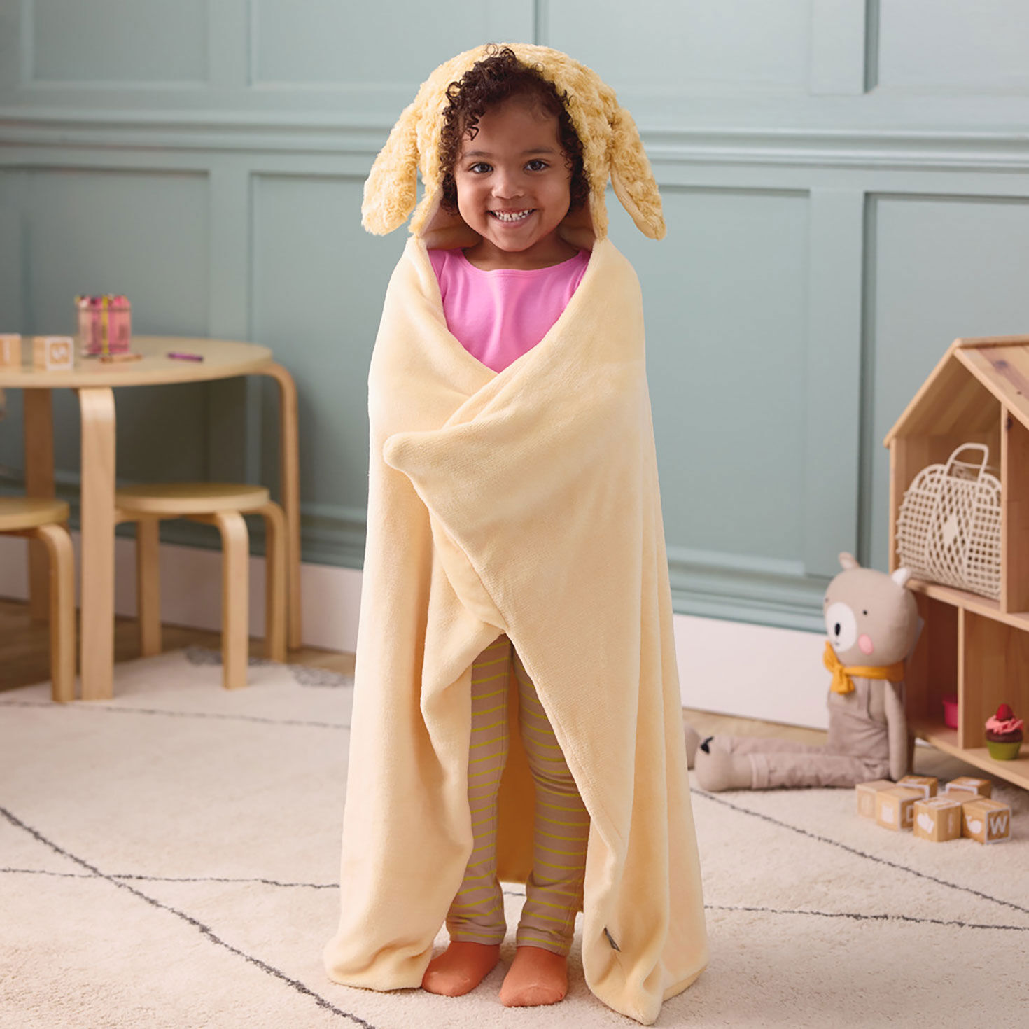 1981-puppy-dog-hooded-blanket-with-pockets-2.jpg Puppy Dog Hooded Blanket With Pockets