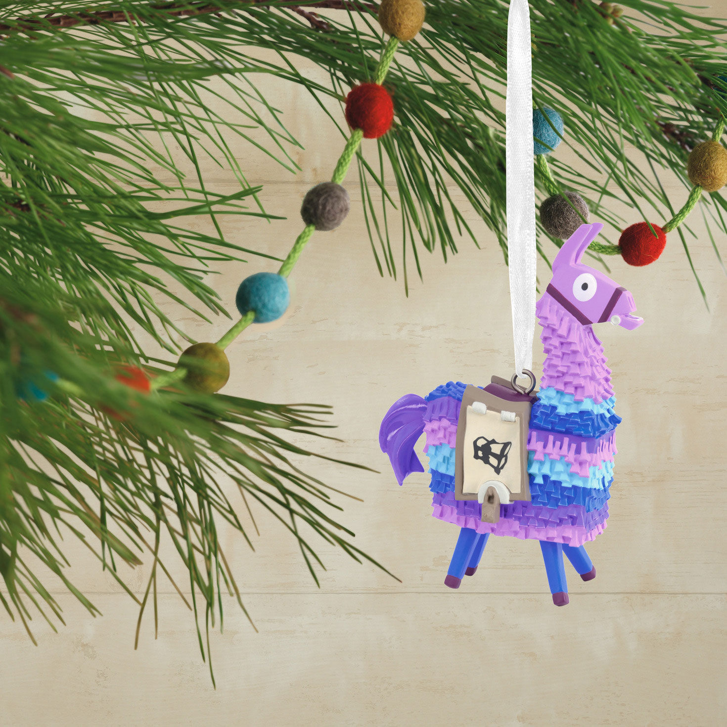 3520-fortnite-loot-llama-hallmark-ornament-2.jpg Fortnite Loot Llama Hallmark Ornament