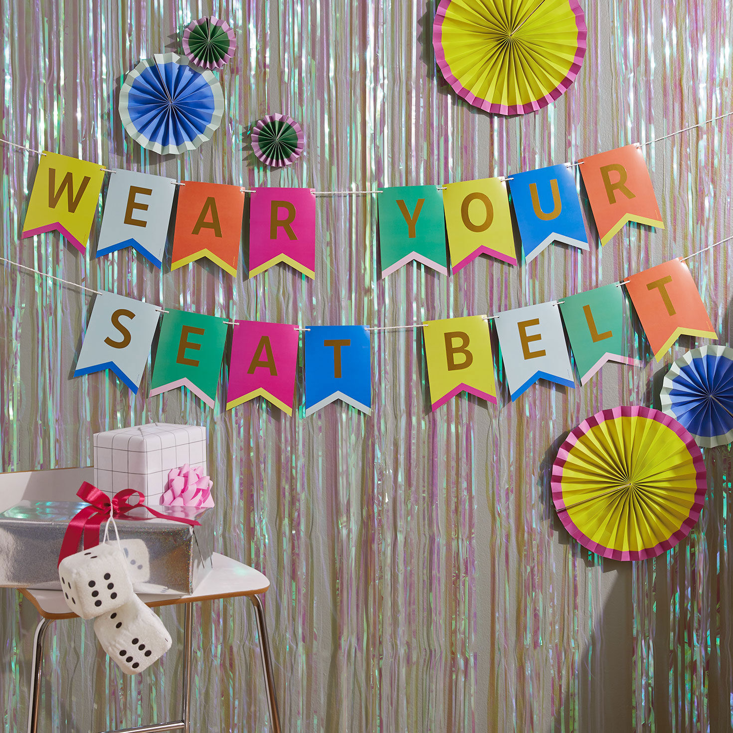 4717-customizable-multicolor-party-banner-kit-2.jpg Customizable Multicolor Party Banner Kit