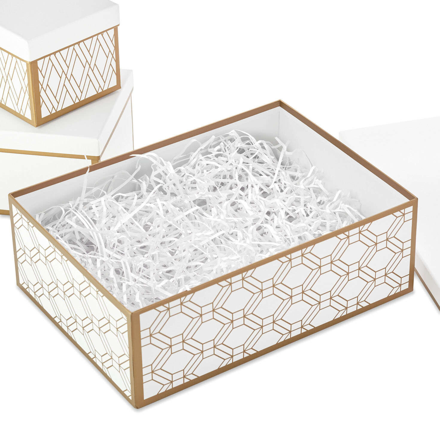 5600-assorted-nesting-boxes-3-pack-with-shredded-paper-filler-4.jpg Assorted Nesting Boxes 3-Pack With Shredded Paper Filler